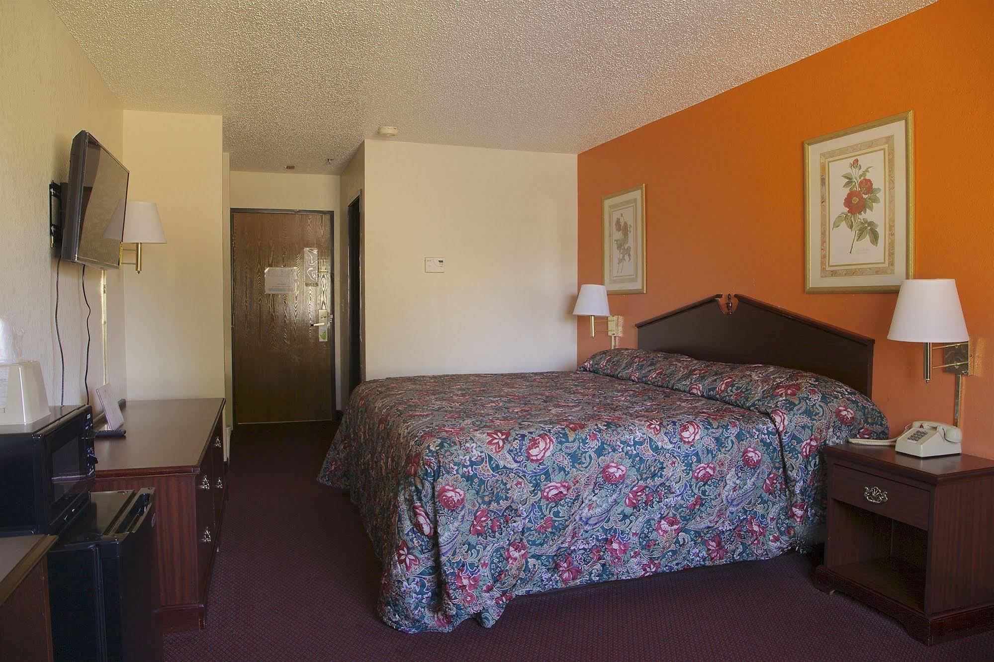 Econo Lodge Inn & Suites McKinney Exteriér fotografie
