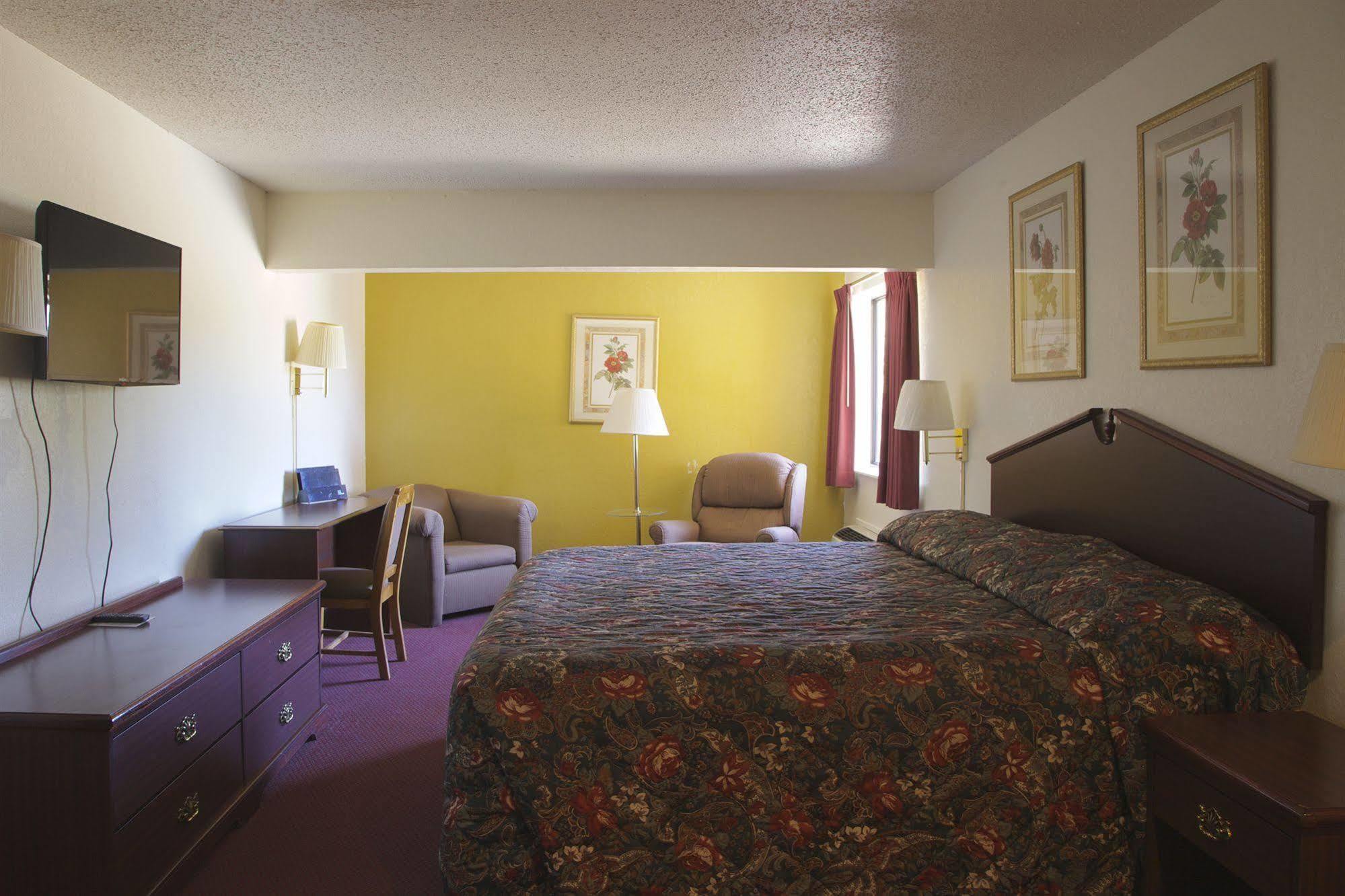 Econo Lodge Inn & Suites McKinney Exteriér fotografie